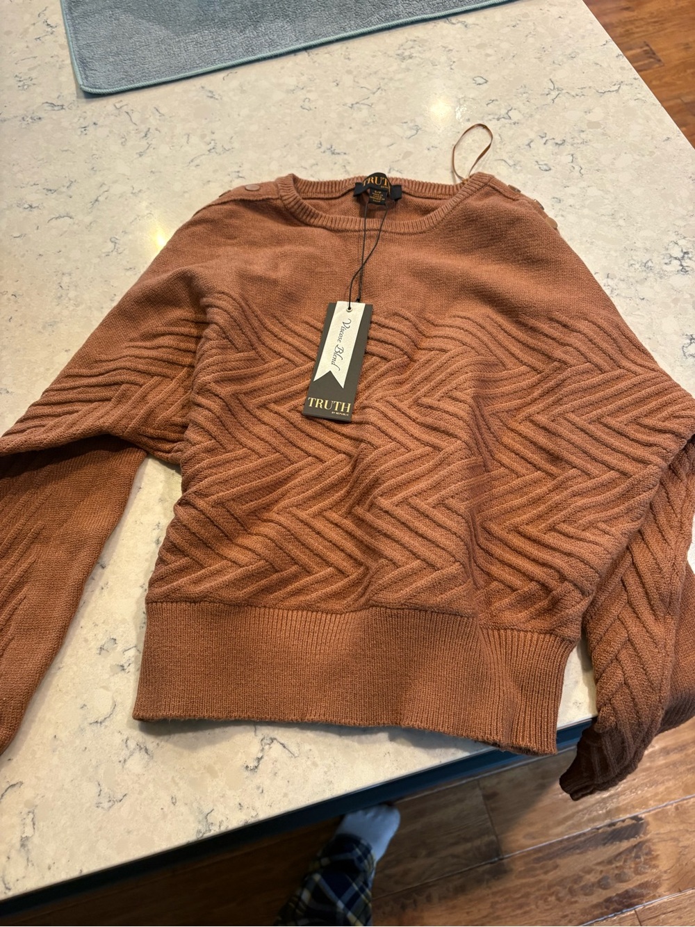 New tag Truth Rust Textured Chevron Knit Crewneck Sweater